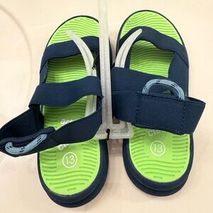 Art Class Navy and Lime Kids Sandals